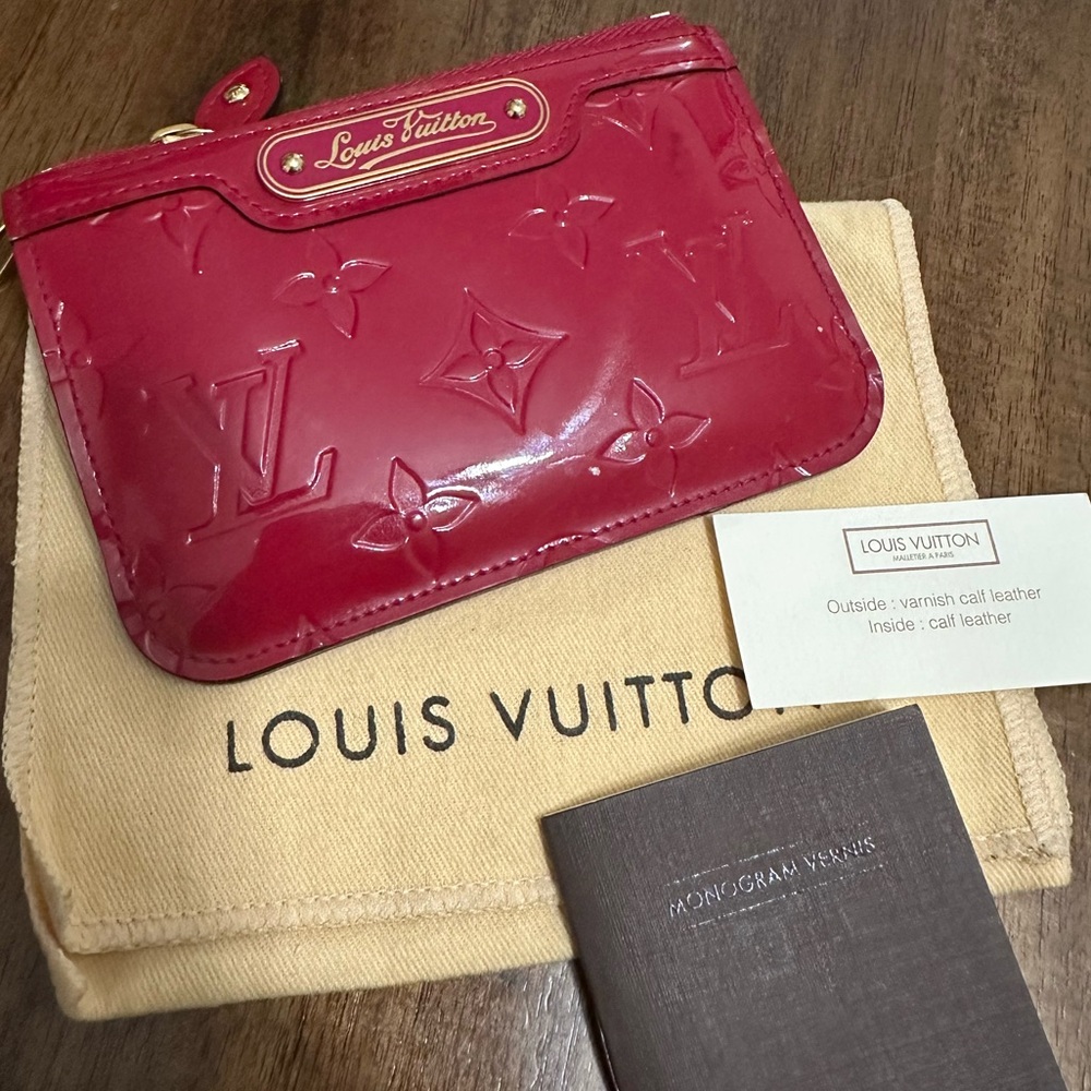 LV Key Cles